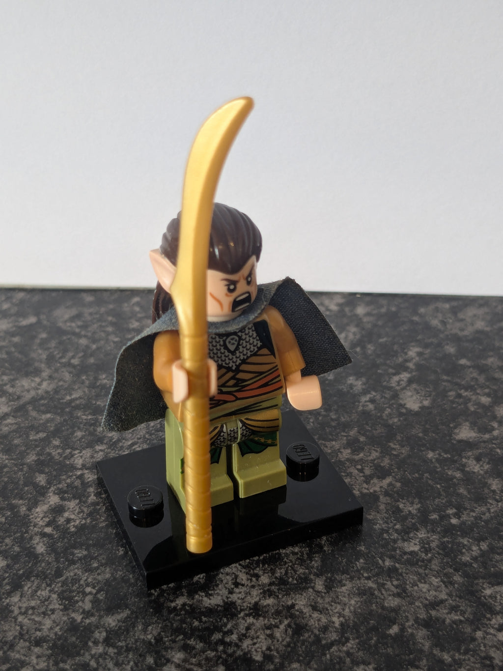 Lord of the Rings Elrond Minifigure (lor033 - Short Cape Error) - 2012
