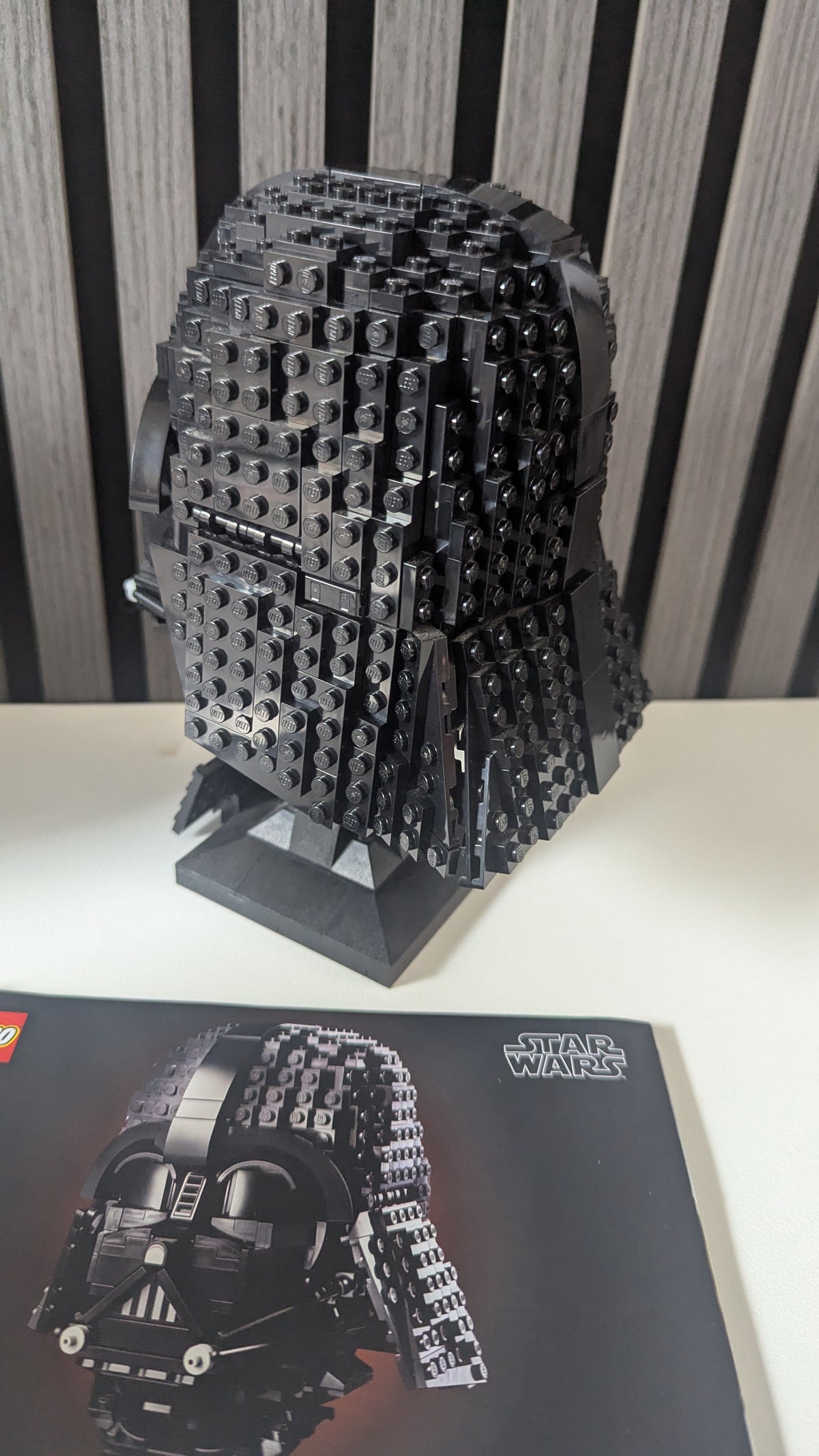 Star Wars 75304 Darth Vader Helmet
