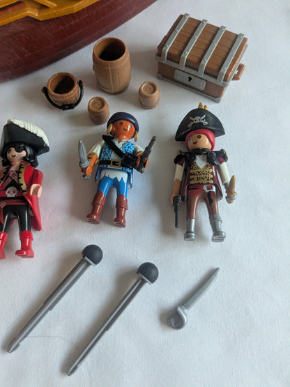Playmobil 5618 Pirate Ship (plus additional Pirates)