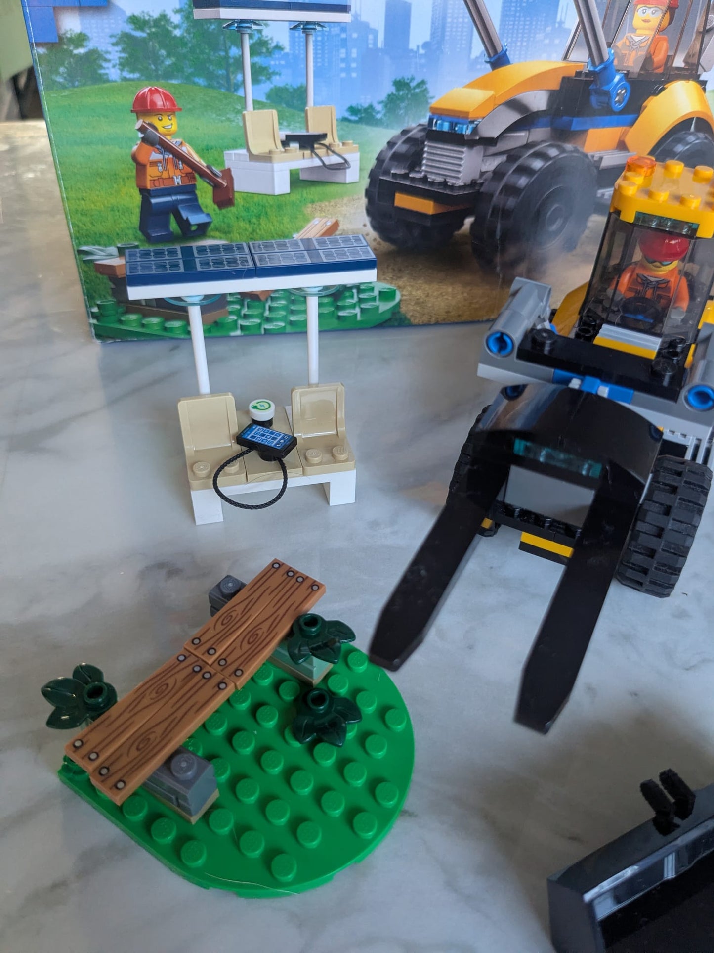 City 60385 Construction Digger