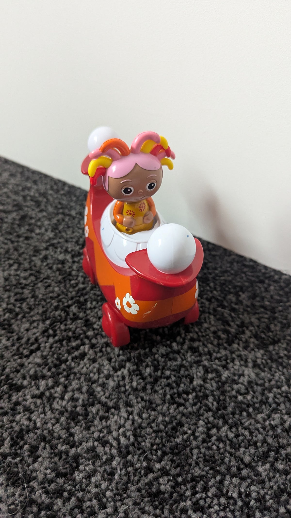 In The Night Garden Upsy Daisy Press n Go Vehicle
