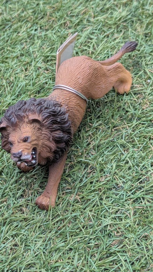Medium Lion Figurines