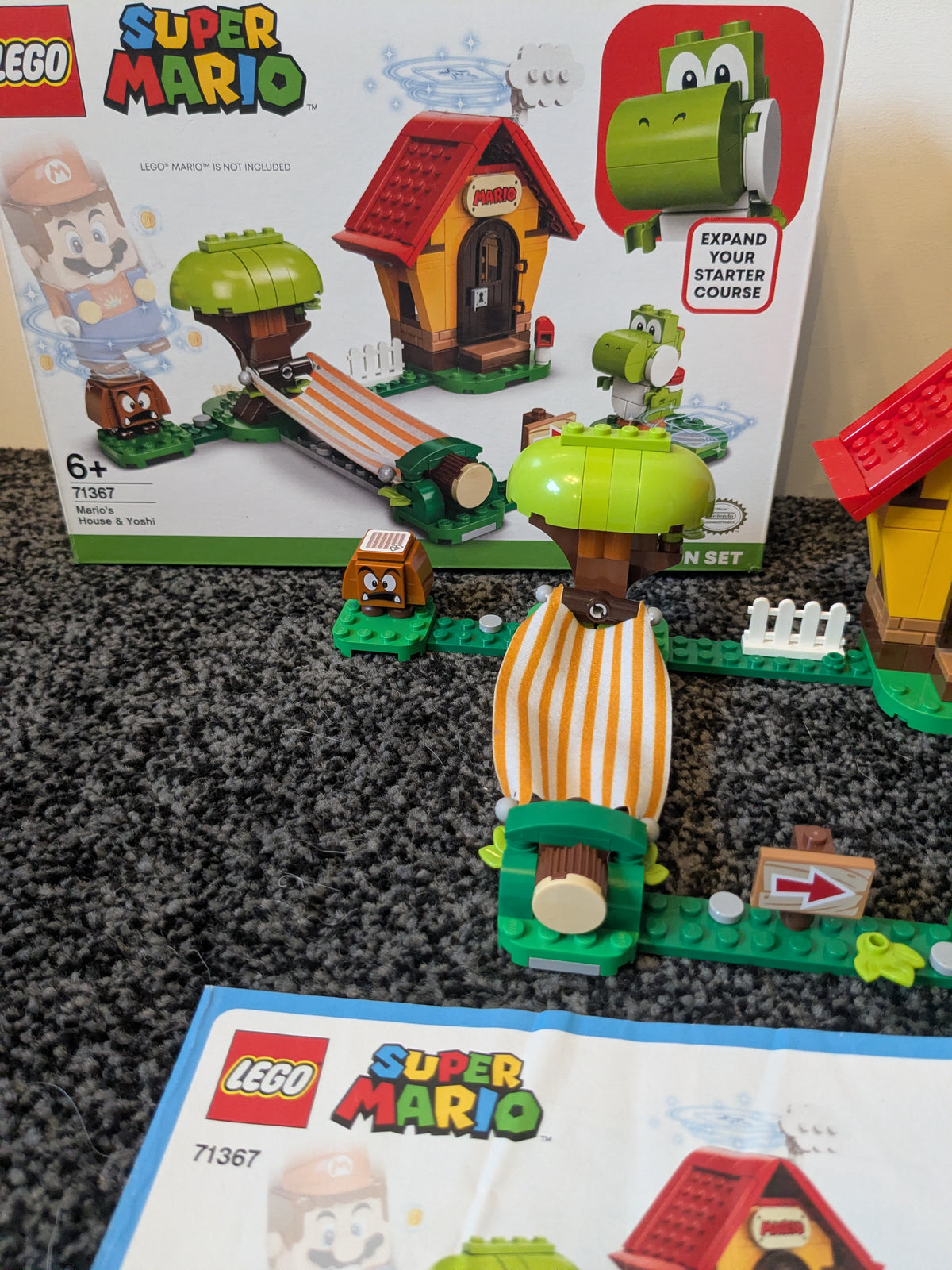 Super Mario 71367 Mario's House & Yoshi