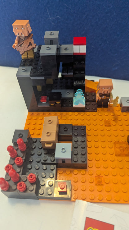 Lego Minecraft 21185 The Nether Bastions