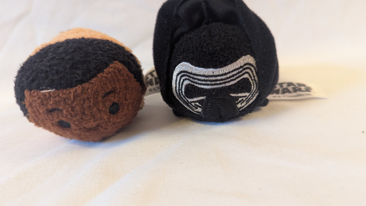 Star Wars Tsum Tsum Finn & Kylo Ren