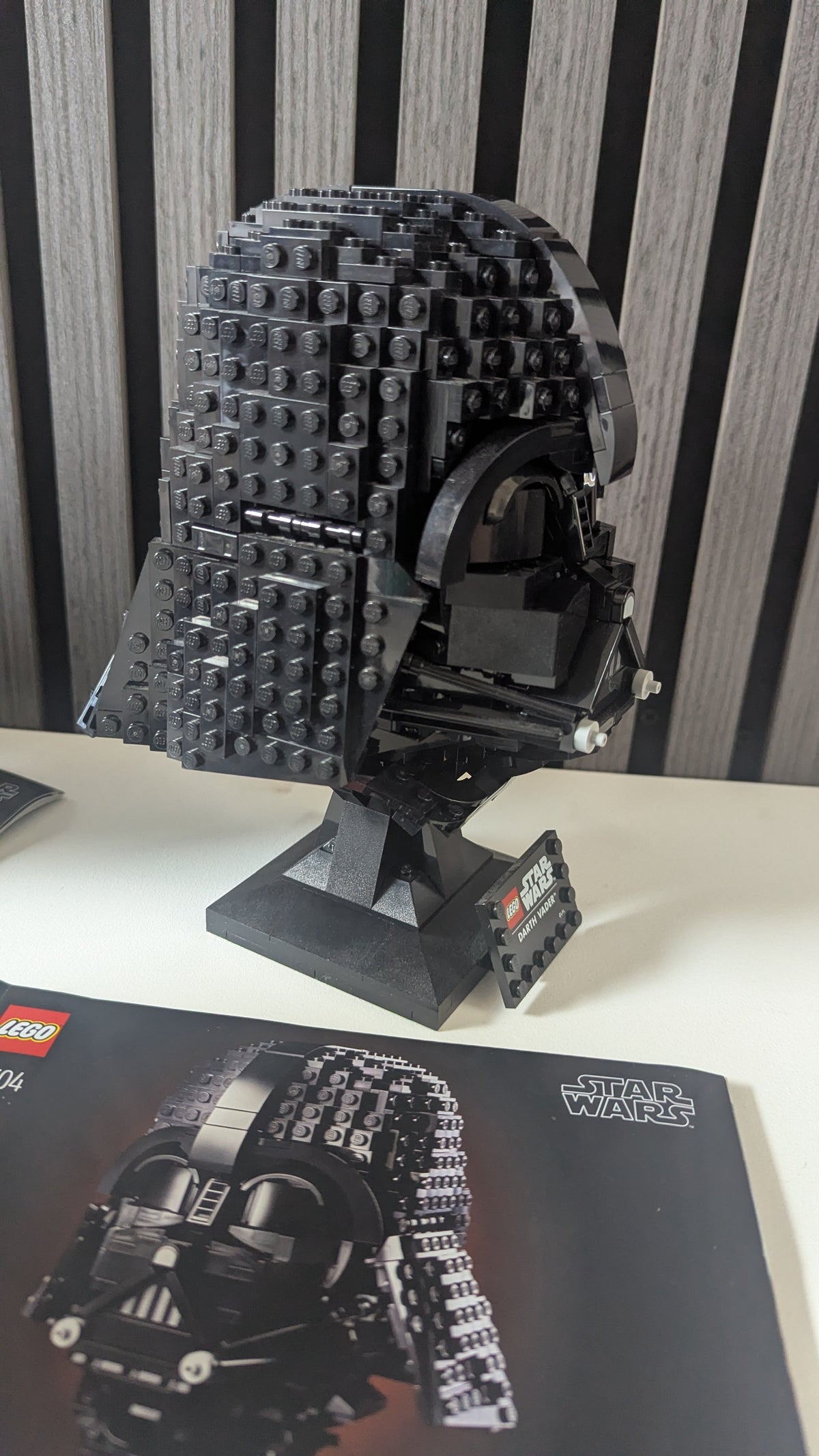 Star Wars 75304 Darth Vader Helmet