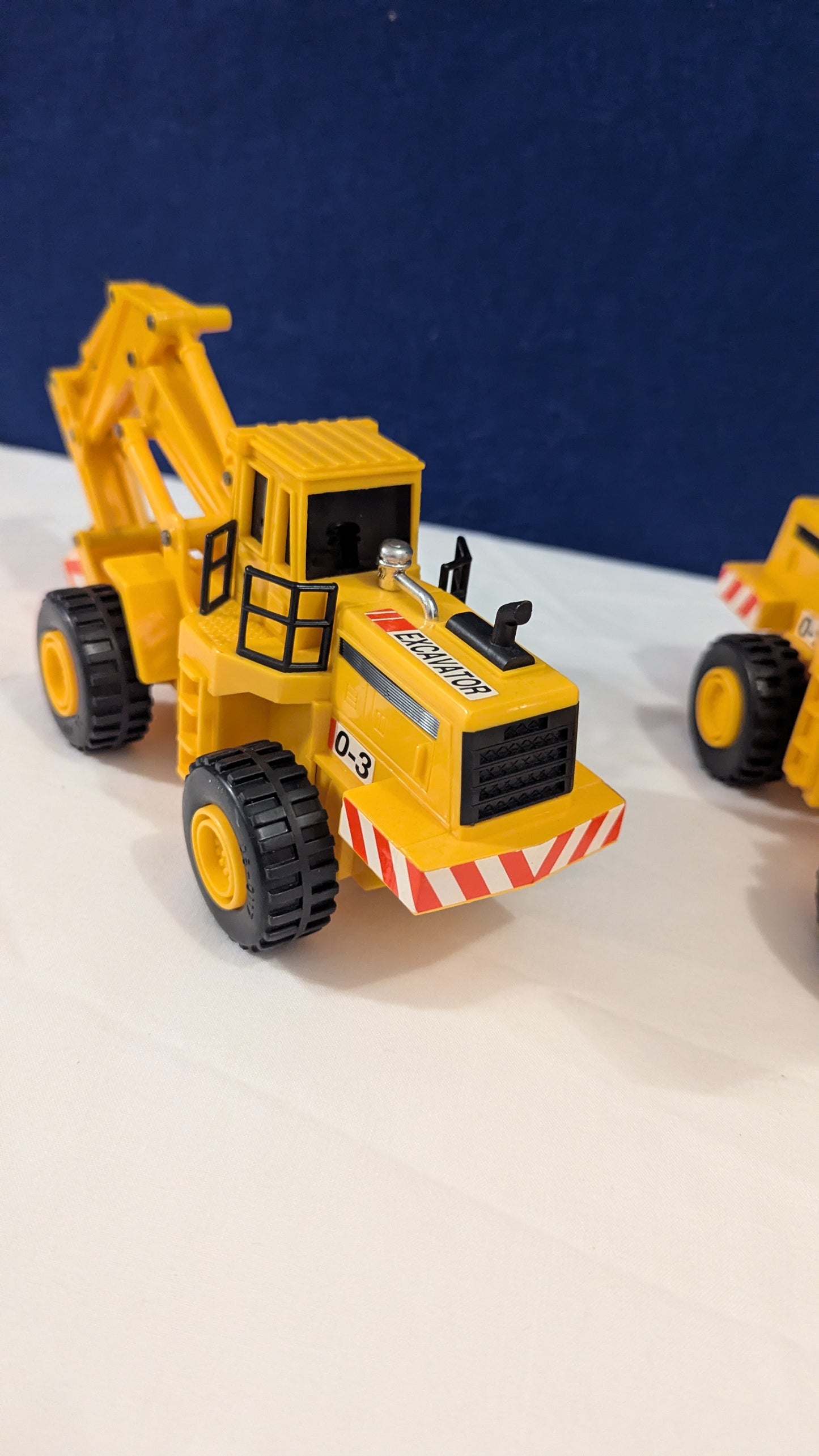 Plastic Excavator & Power Loader Vehicles