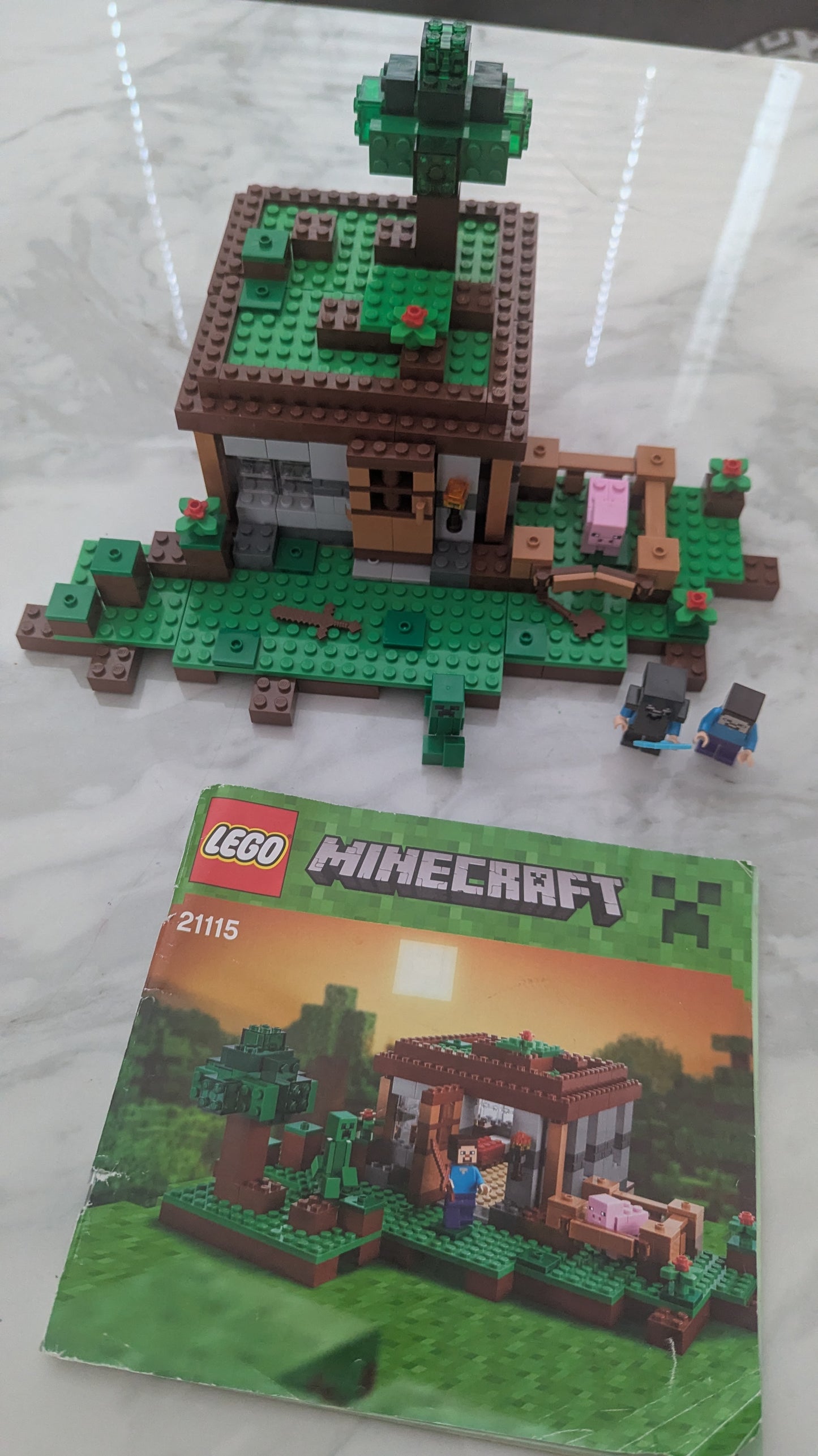 Lego Minecraft 21115 The First Night