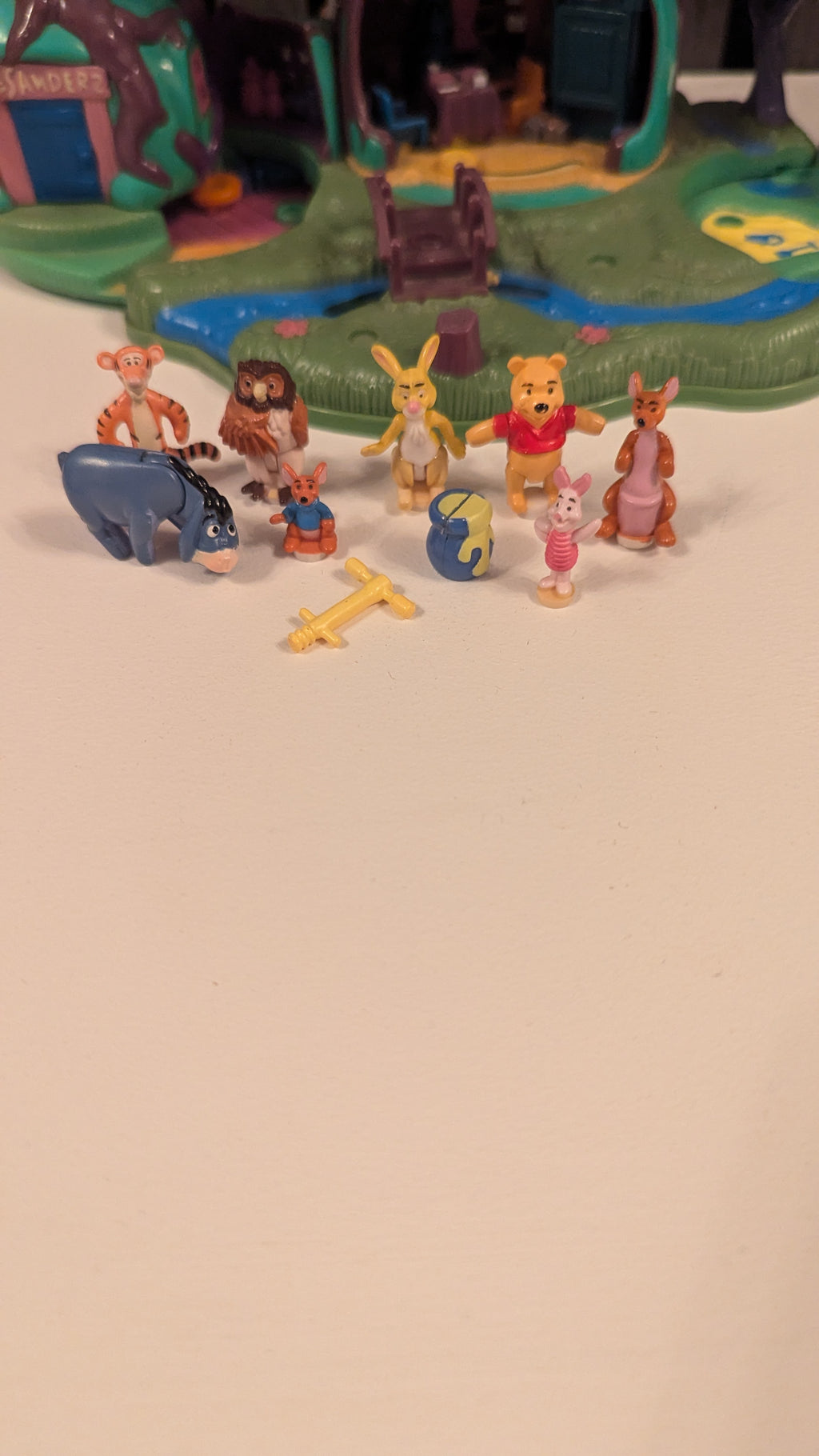 Polly Pocket Winnie the Pooh Hundred Acre Wood Treehouse Set (1998)