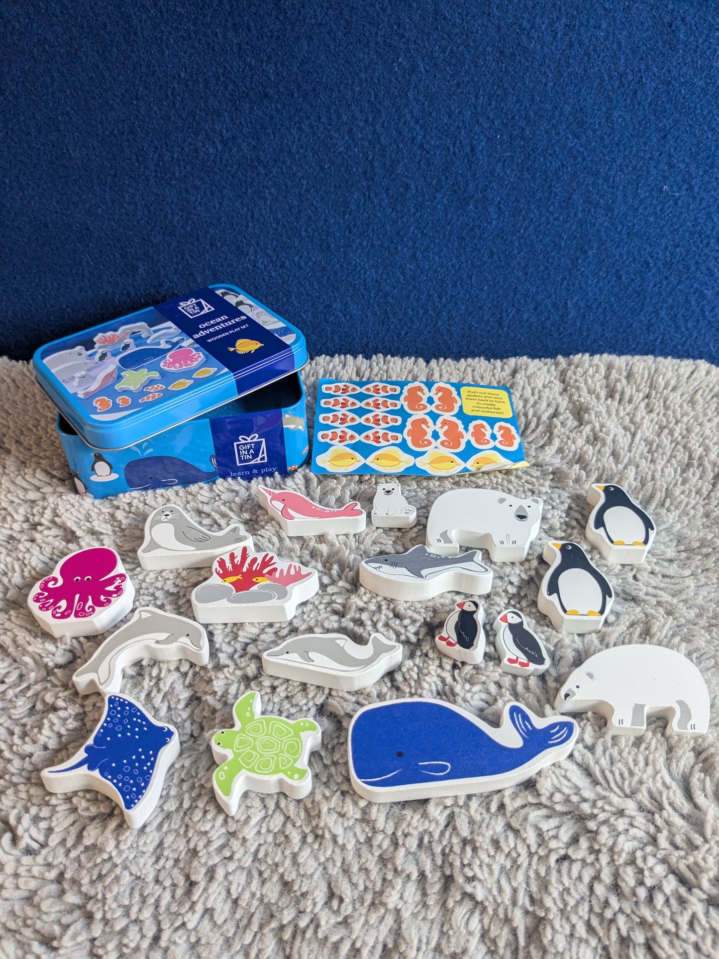Gift in a Tin: Ocean Adventures Wooden Playset
