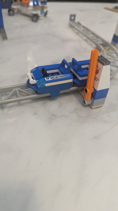 Lego City 60228 Deep Space Rocket and Launch Control