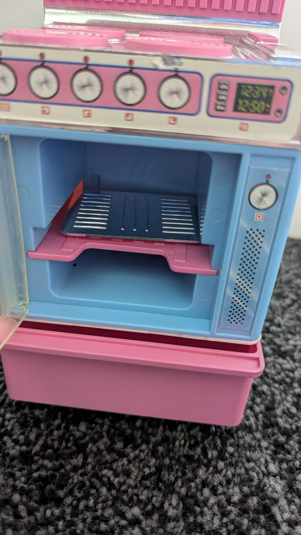 Vintage Sindy Kitchen, Cooker, Fridge & Accessories
