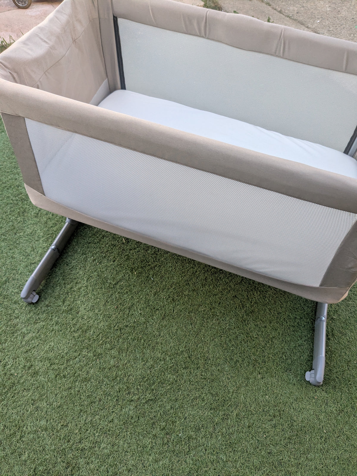 Sweet2Sleep Bedside Crib - Oatmeal Beige