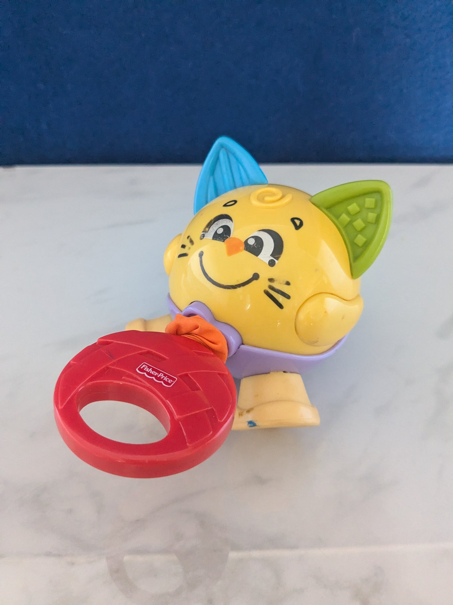 Fisher Price Tug & Giggle Kitty Cat Toy