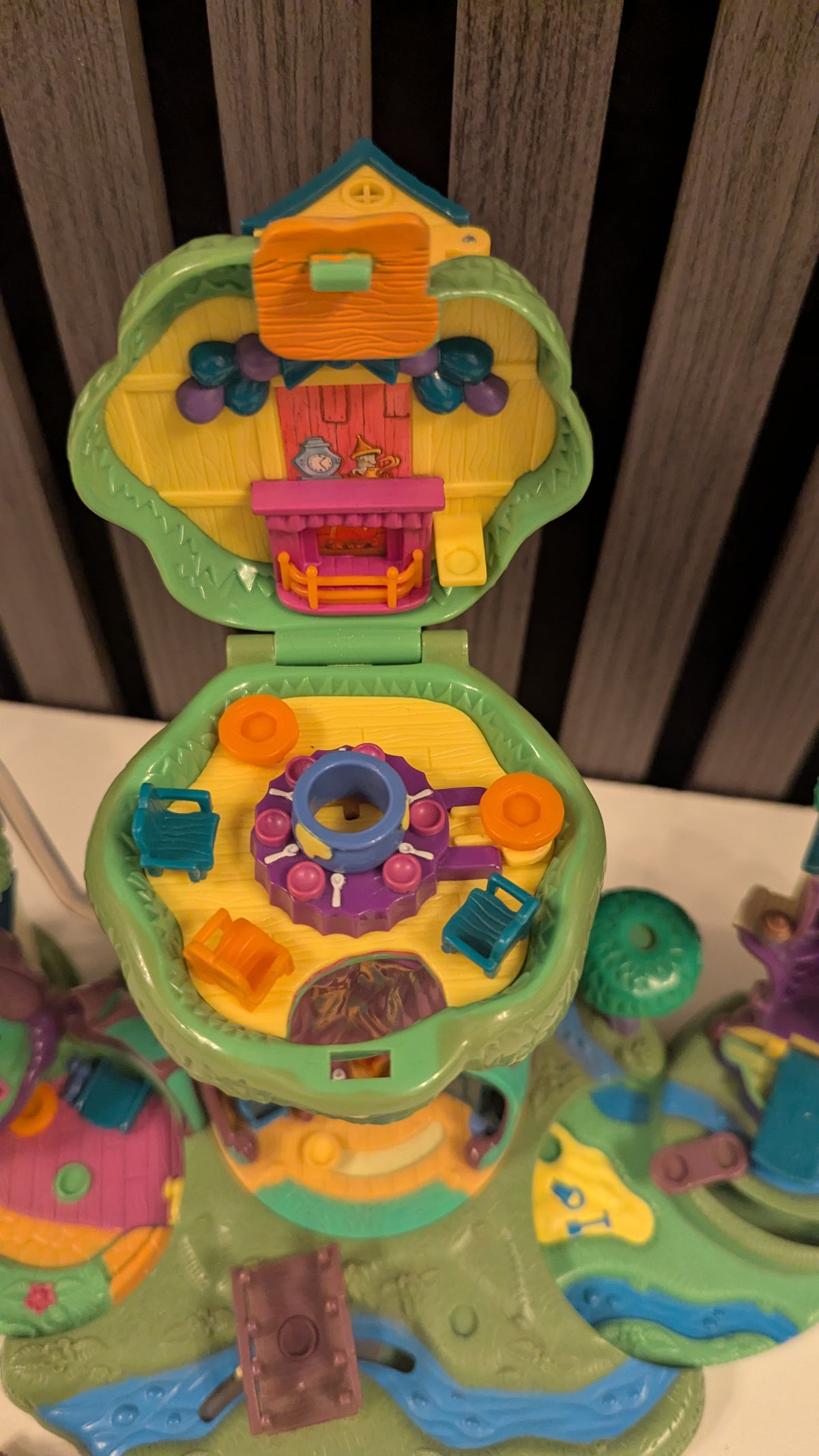 Polly Pocket Winnie the Pooh Hundred Acre Wood Treehouse Set (1998)