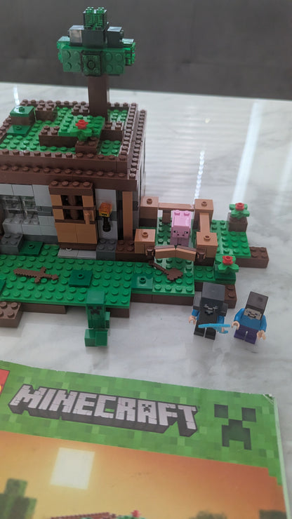 Lego Minecraft 21115 The First Night