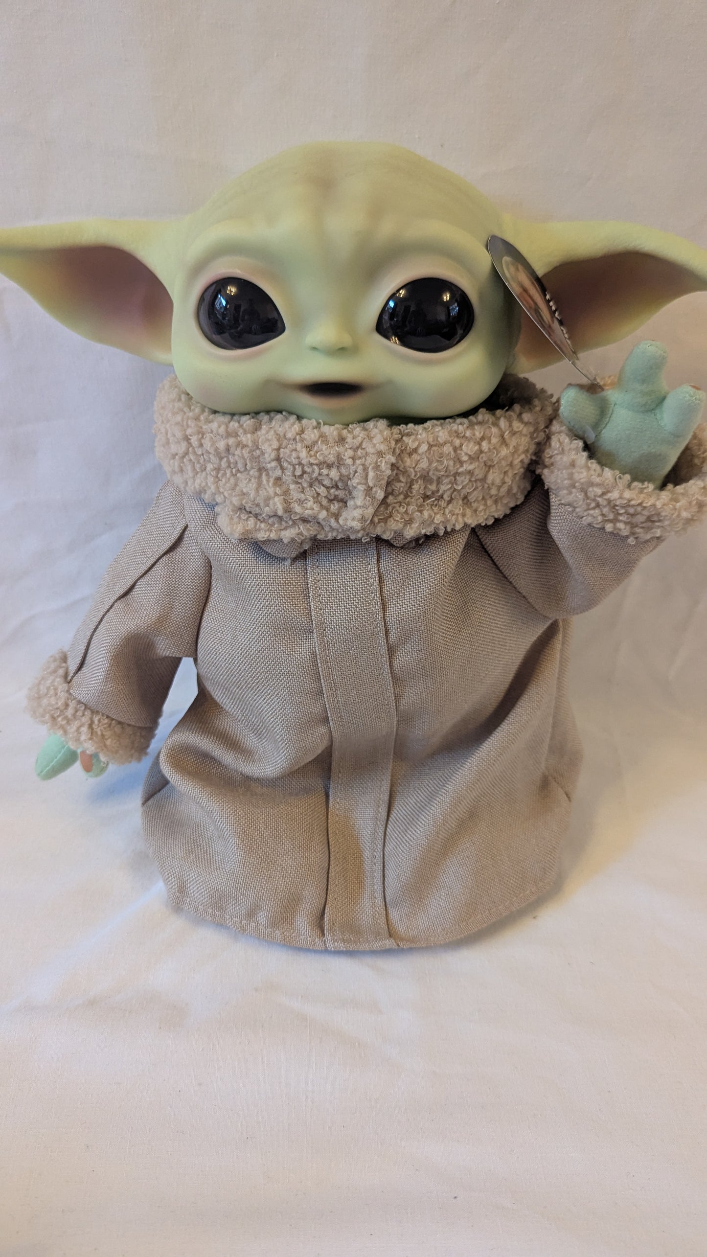 Star Wars Mandalorian HBX33 The Child Plush (with sounds) & Fabric Bag