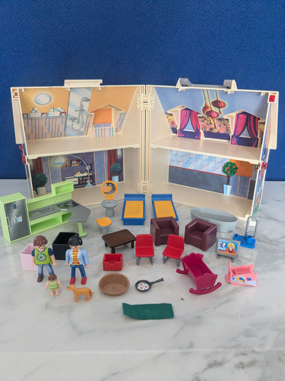 Playmobil 70985 City Life Take Along Dollhouse
