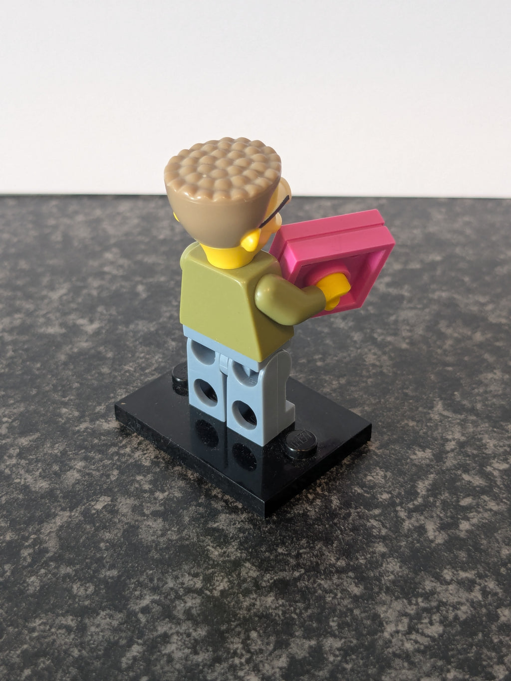 71009 The Simpsons Series 2 Minifigures 2015 - Waylon Smithers Jr