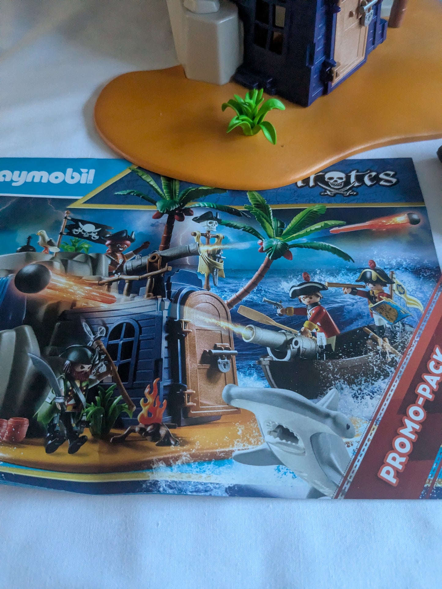 Playmobil 70556 Pirate Island