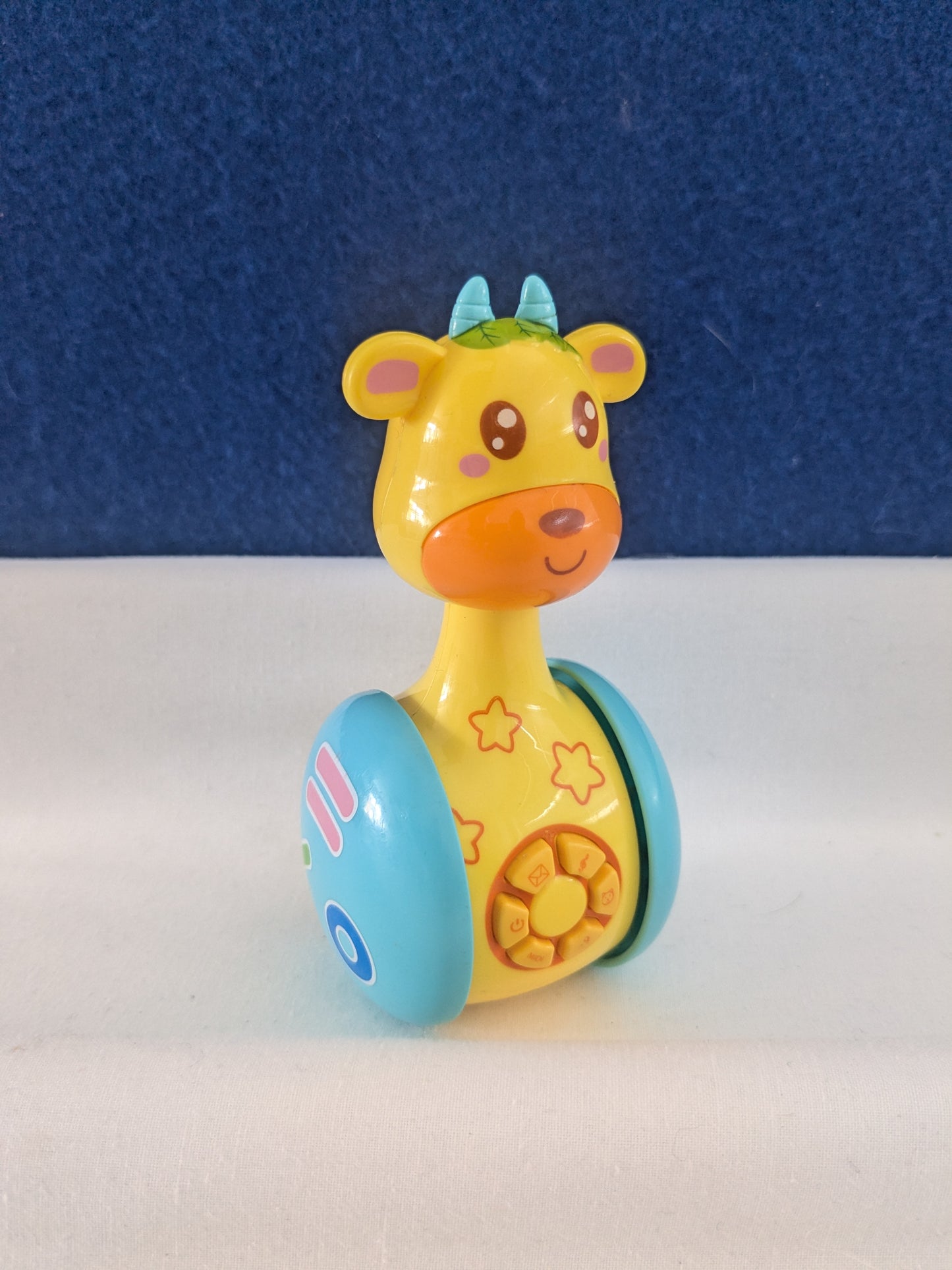 Giraffe Tumbler Toy with Sounds