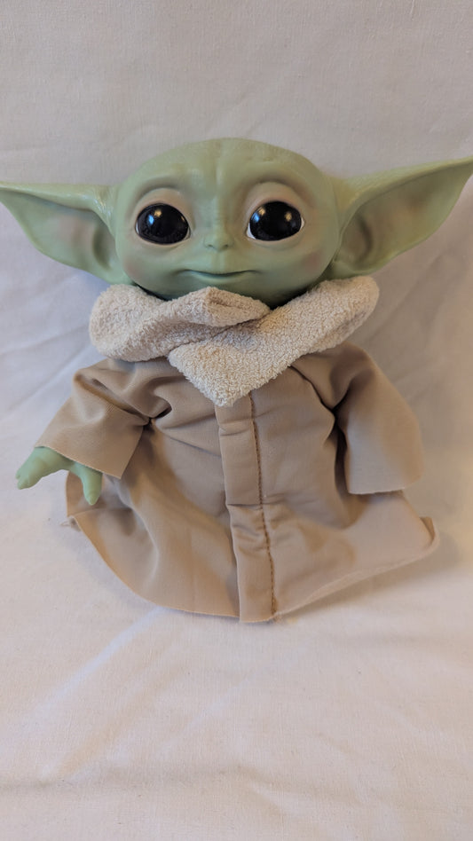 Star Wars Madalorian Talking Grogu