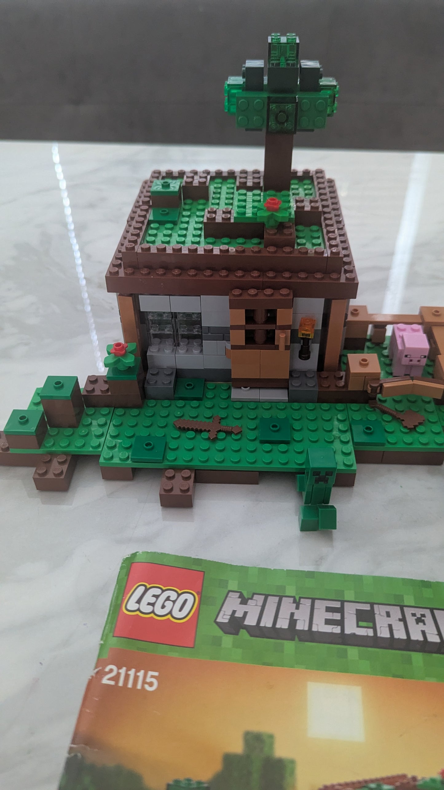 Lego Minecraft 21115 The First Night