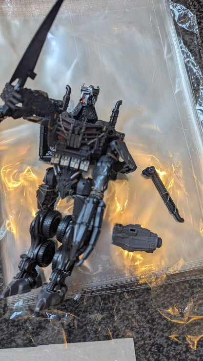 Transformers Studio Series – Rise of the Beasts Scourge (Leader Class) Action Figure