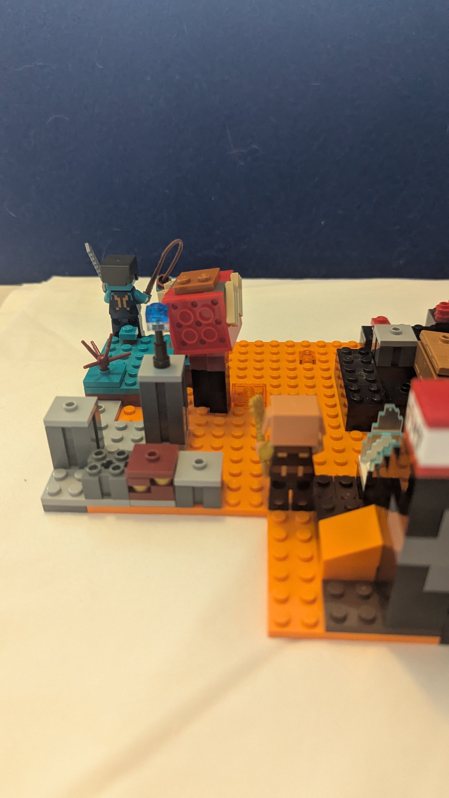 Lego Minecraft 21185 The Nether Bastions