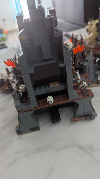 Lego The Hobbit 79010 The Goblin King Battle Set