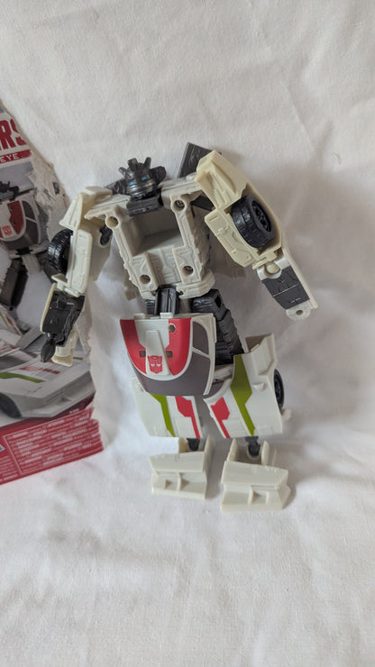Transformers Authentics Alpha Wheeljack Action Figure