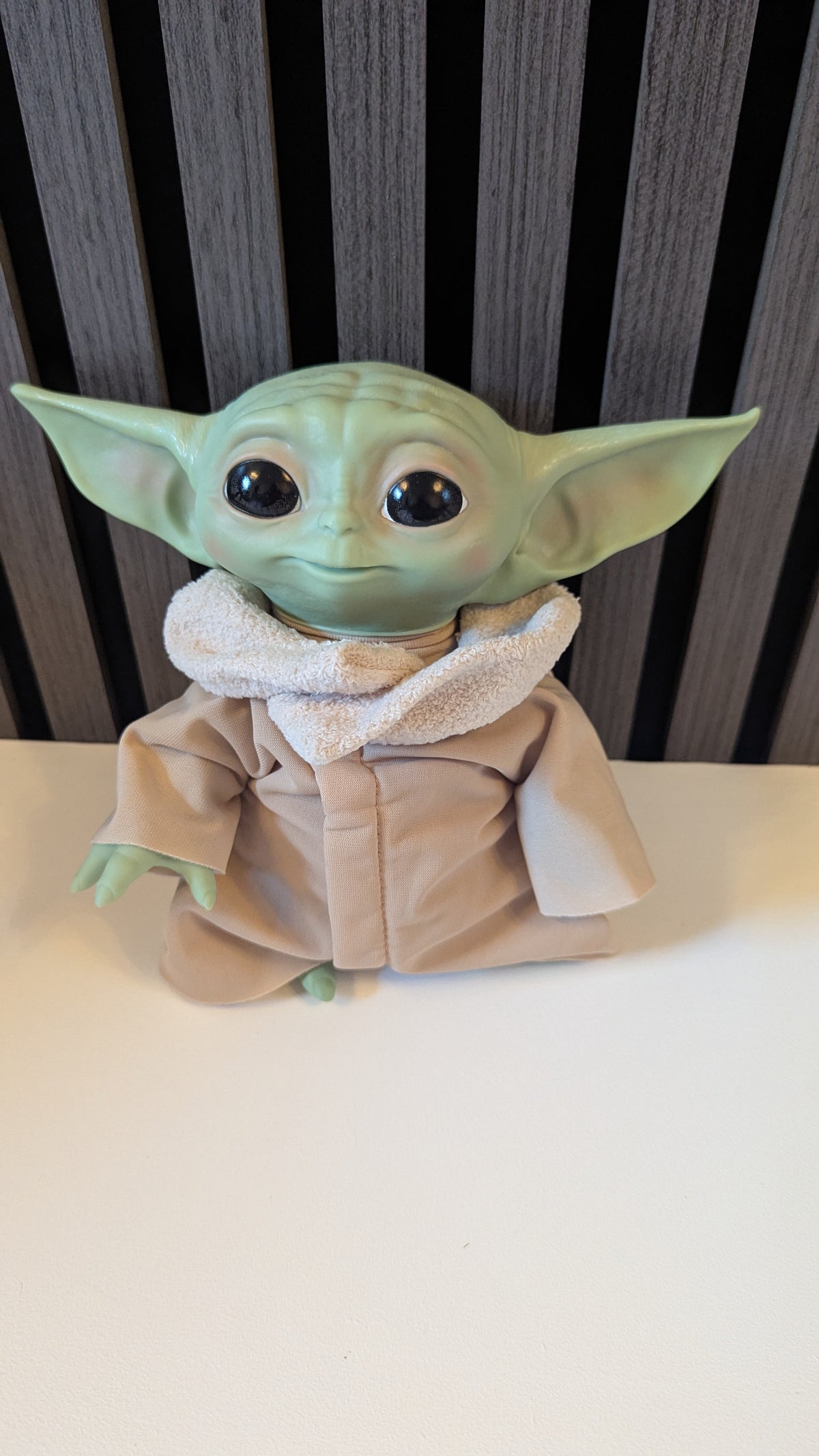 Star Wars Madalorian Talking Grogu