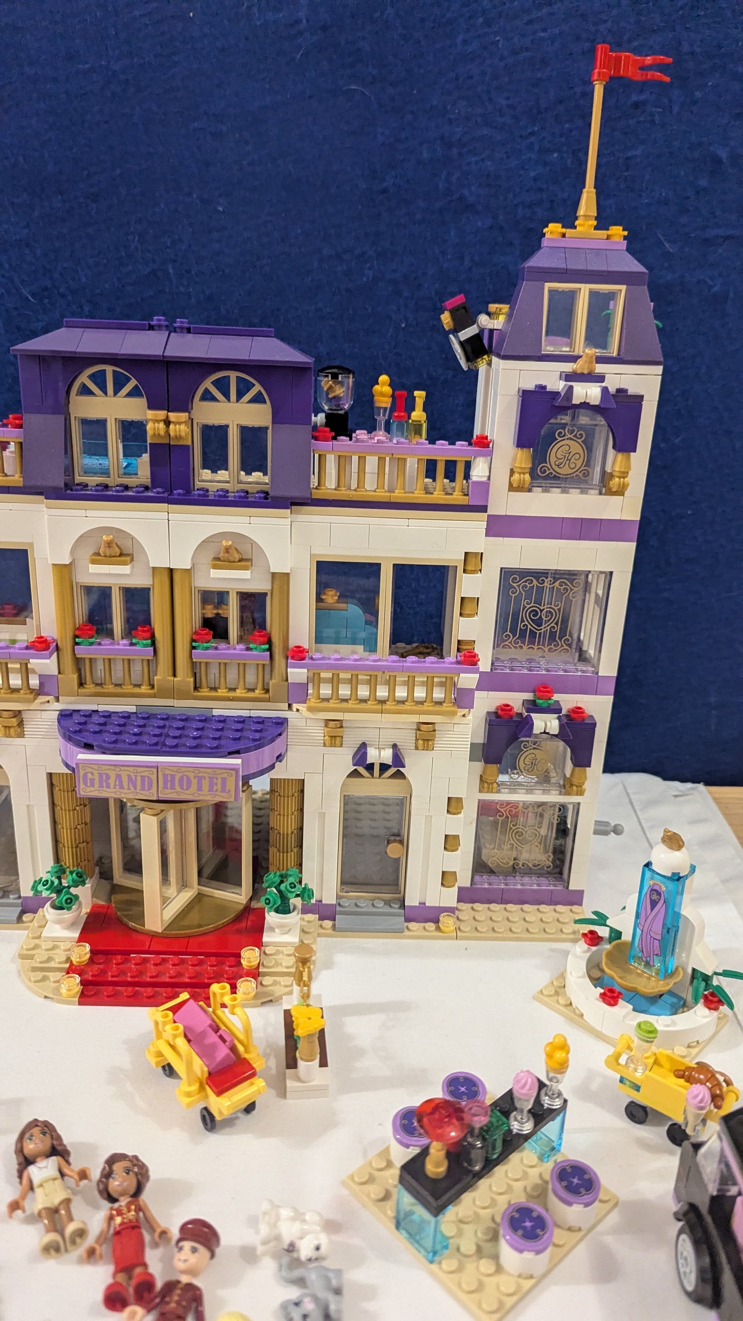 Lego Friends Heartlake Grand Hotel 41101