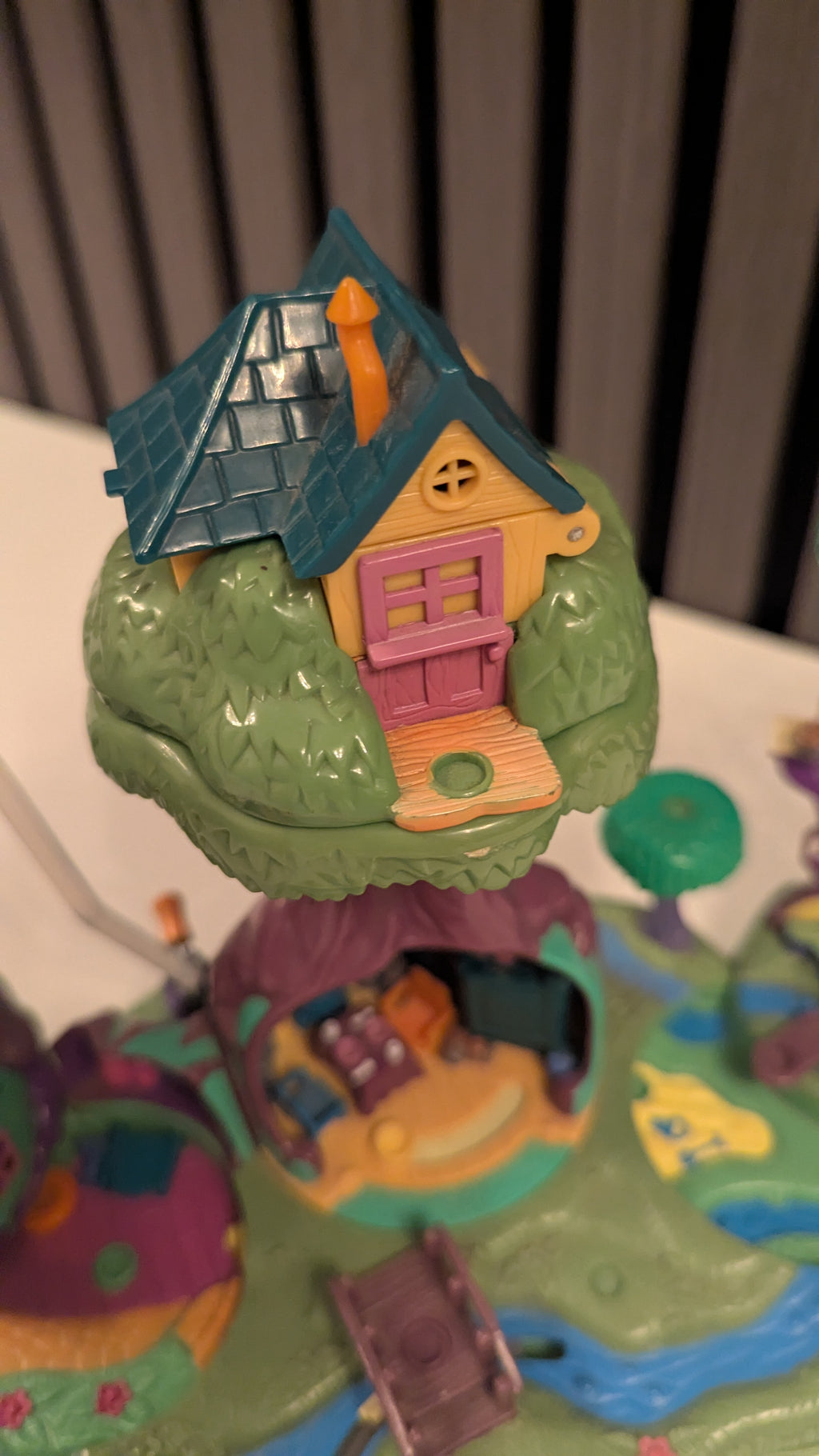 Polly Pocket Winnie the Pooh Hundred Acre Wood Treehouse Set (1998)