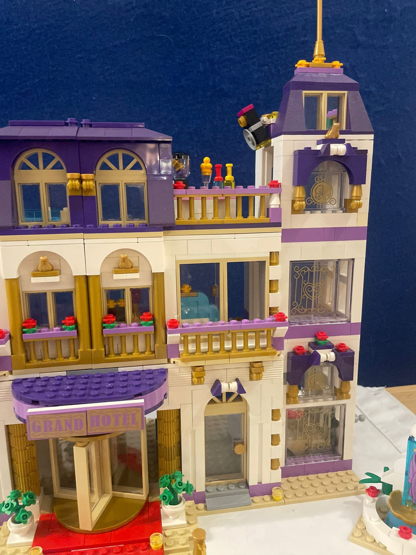 Lego Friends Heartlake Grand Hotel 41101